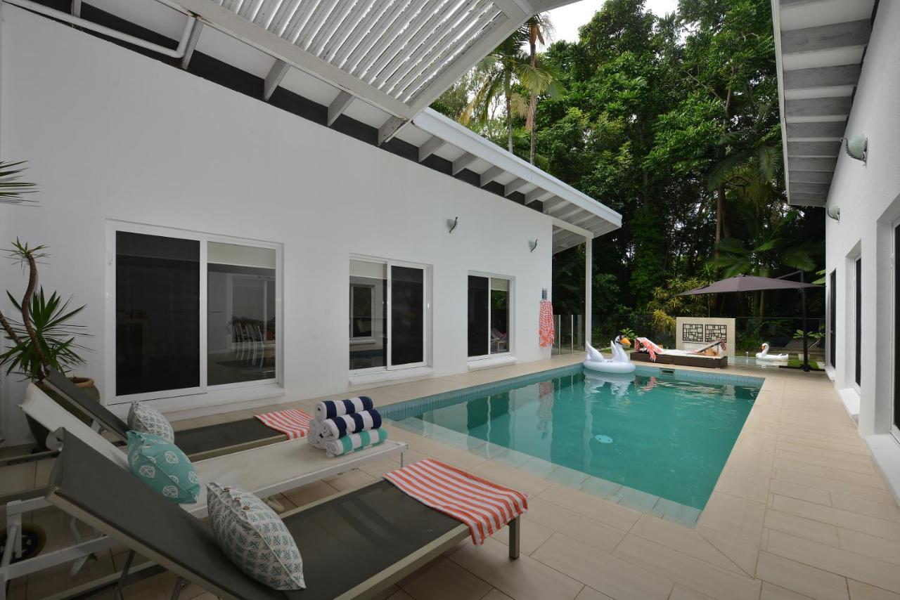 Pavilions In The Palms Heated Pool Short Path To Beach Five Bedrooms Sleeps 14 Port Douglas Zewnętrze zdjęcie